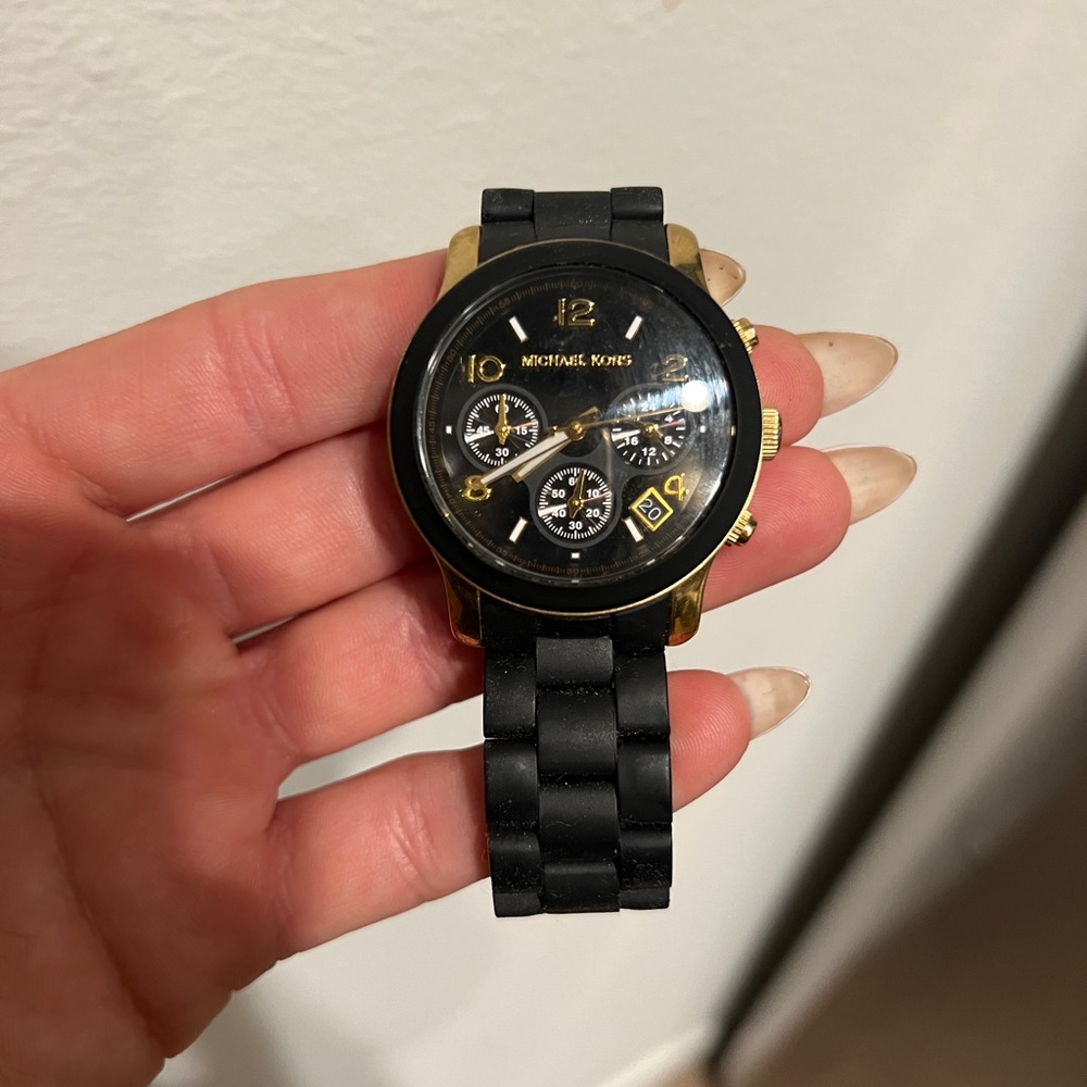 Michael Kors black and gold watch!